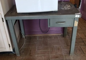 lot 333 image: retro metal base shop desk
