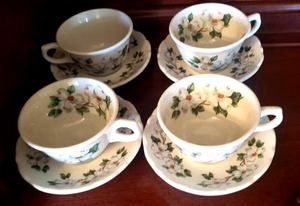 lot 444 image: Vintage Syracuse China tea cup and saucer set of 3, plus as shown