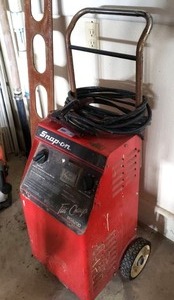 lot 472 image: Snap-on fast charger BC4200 battery charger