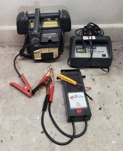 lot 473 image: Ship N Shore fully automatic marine battery charger, Power on board Jump starter and air compressor, and a commercial battery tester
