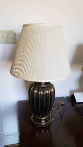 lot 547 image: Beautiful Large Table Lamp