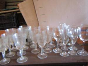 lot 30 image: Various short and long stem wine glasses