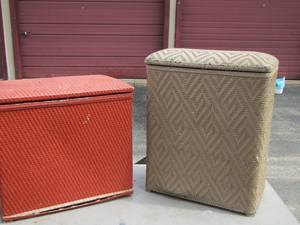 lot 32 image: 1Tan wicker laundry basket-1 red wicker laundry basket both used