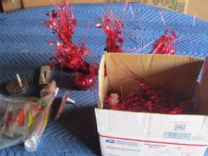 lot 36 image: Party lot, table weights - birthday banners and vintage wind up toys