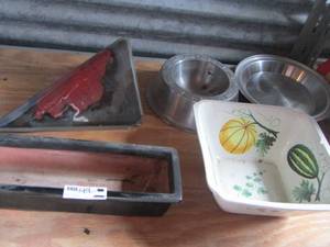lot 44 image: Planter pot- bowls and more