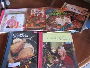 lot 52 image: Martha Stewart cooks books plus