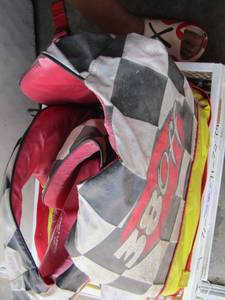 lot 64 image: Adult large (38) life jackets qty 2