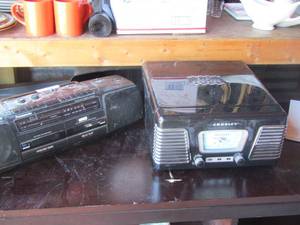 lot 73 image: Crosley radio and record player- Panasonic stereo , cassette player and recorder
