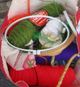 lot 134 image: Knitting & sewing lot