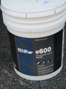 lot 152 image: PR-640 white base exterior paint, satin 4.8 gallon bucket used slightly