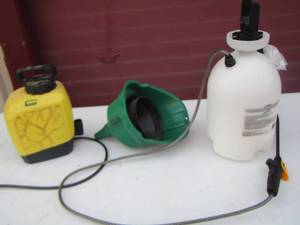 lot 185 image: 2 outdoor sprayers 2 funnels