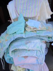 lot 193 image: vintage girls crib bedding - bumper pads- sheets- bath towels and more
