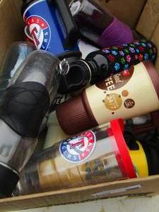 lot 271 image: drinking cups and tumblers