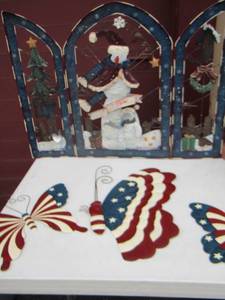 lot 273 image: Let it snow metal candle holder- 2 small butterflies- 1 metal butterfly art