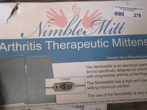 lot 278 image: Arthritis pain Mitts qty 2 New