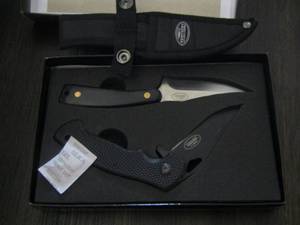 lot 302 image: Kentucky Cutlery Company Knife set 2 pieces included  NEW