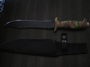 lot 305 image: Jabes UTILITY Camo hunting knife New