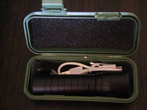 lot 311 image: Rechargeable small flash light LED, NEW