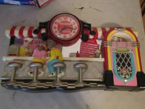 lot 65 image: VINTAGE COCA COLA DINNER CLOCK  13 X 20