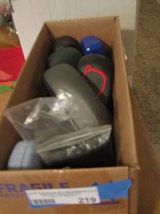 lot 219 image: lot of reading glasses and sun glasses