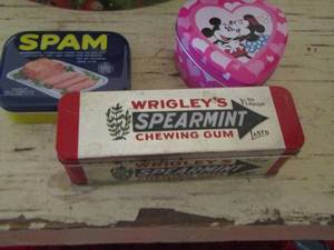 lot 261 image: vintage tin cans spam, mickey and minnie and spearment