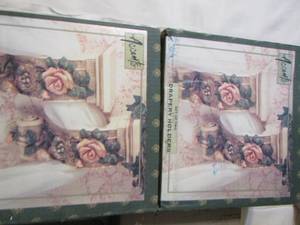 lot 280 image: Accents Drapery holders qty 2 sets 2 per box