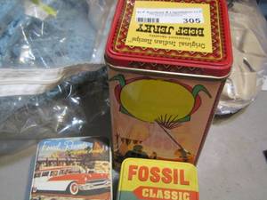 lot 305 image: Vintage tin cans qty 3