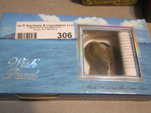 lot 306 image: New in pack wish pearl
