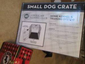 lot 113 image: SMALL DOG CRATE IN ORIGINAL BOX, DOG BISCUIT CANISTER WITH BOWLS INSIDE