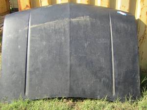 lot 23 image: Chevrolet GMC. Hood