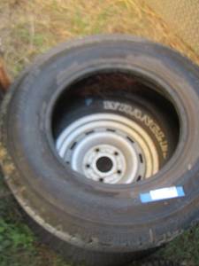 lot 55 image: Truck tirerim