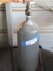 lot 145 image: CO2   Tank