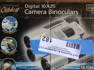 lot 182 image: digital 10x25 camera binoculars