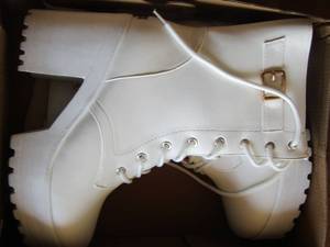 lot 199 image: white womens high wedge boots size 39