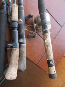 lot 76 image: qty 5 fishing poles