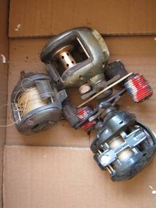 lot 86 image: fishing rod reels qty 3