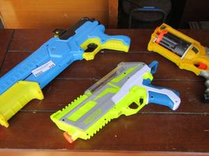 lot 228 image: 3 nerf guns