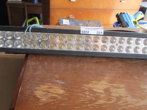 lot 231 image: led light with wires