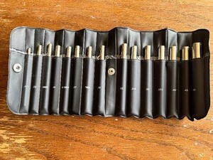 lot 256 image: gun cleaning items