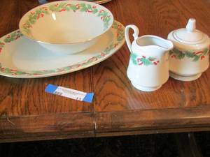 lot 13 image: SANGO SERVING BOWL AND PLATTER, CREAMER AND SUGER DISH