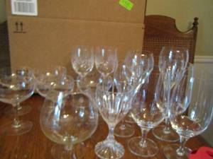 lot 34 image: champagne  wine glasses