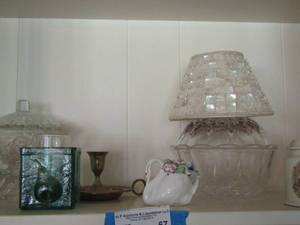 lot 67 image: Home dcor