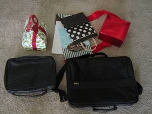 lot 80 image: Gift bags, boxes, computer bags