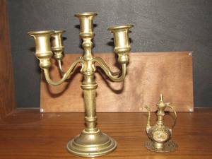 lot 85 image: Brass 5 tier candle stand - solid brass tea pot mini with plate