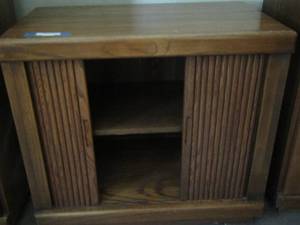 lot 90 image: 293319 table with sliding front doors 2 tier shelving