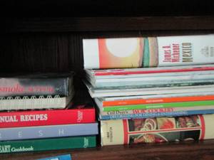 lot 97 image: Book lot- Sandra brown- rekindled- cuddly cats and more