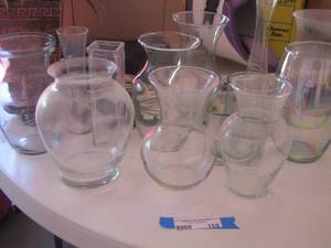 lot 155 image: Lot of flower vases