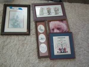 lot 164 image: Friendship wall art- Bear print qty 5 art pieces
