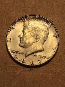 lot 64 image: 1967 Kennedy half dollar - 40% silver