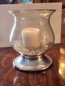 lot 114 image: Large decorative hurricane lamp